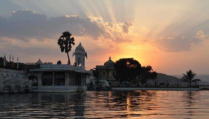 Sunset at Lake Pichola in Udaipur