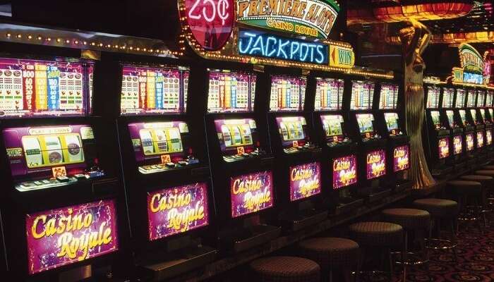 Slots machines at Le Grand Casino De Domaine Les Pailles – one of the best casinos in Mauritius