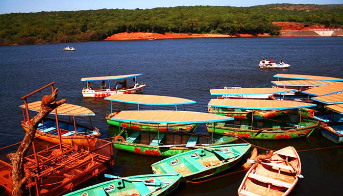 The stunning Venna Lake at Mahabaleshwar and its colourful boats