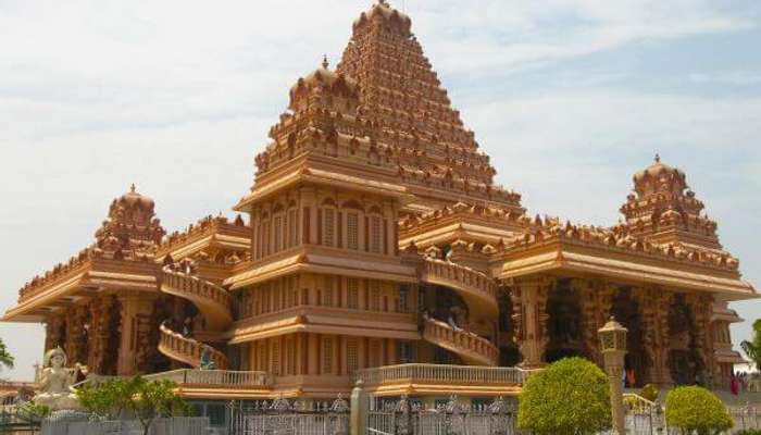 chattarpur temple in Delhi