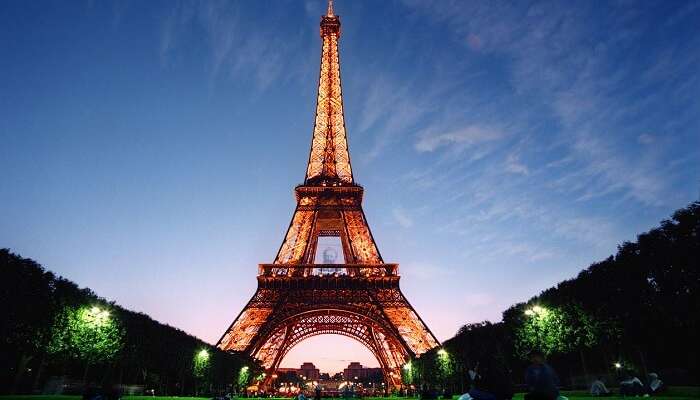 Tourist spots in paris