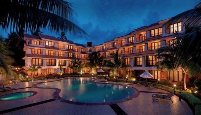 The poolside bay of the DoubleTree by Hilton Hotel Goa