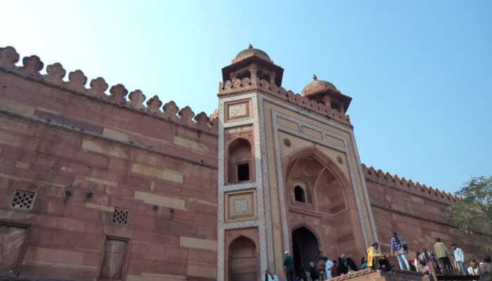 15 Best Places To Visit Near Agra For A Weekend Getaway In 2021