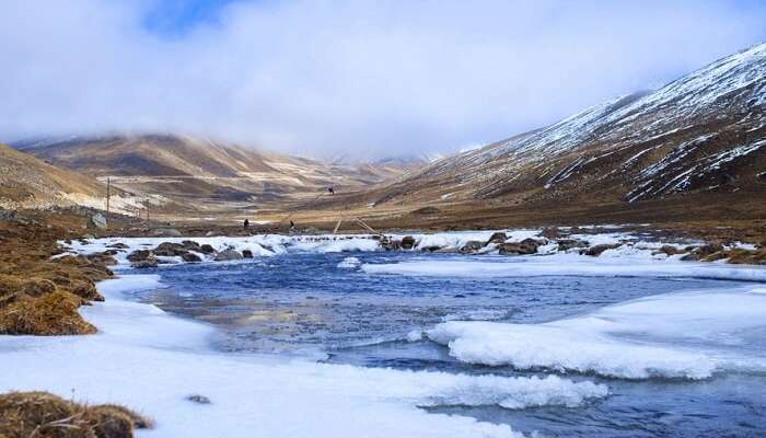 Teesta river in winters