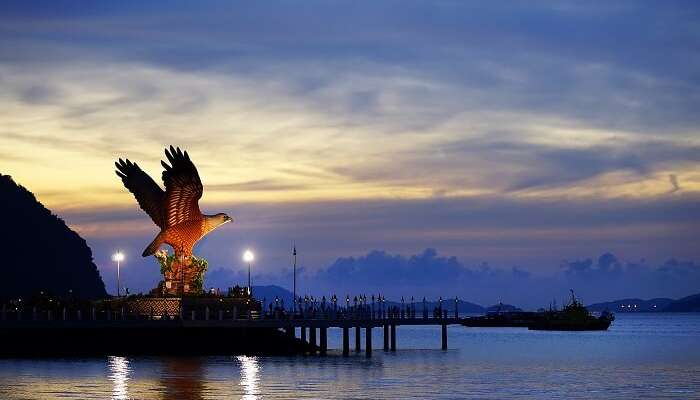 famous islands malaysia