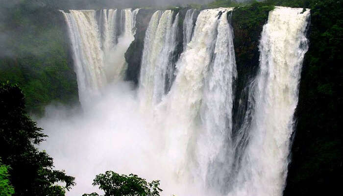 Seven Sisters Waterfall