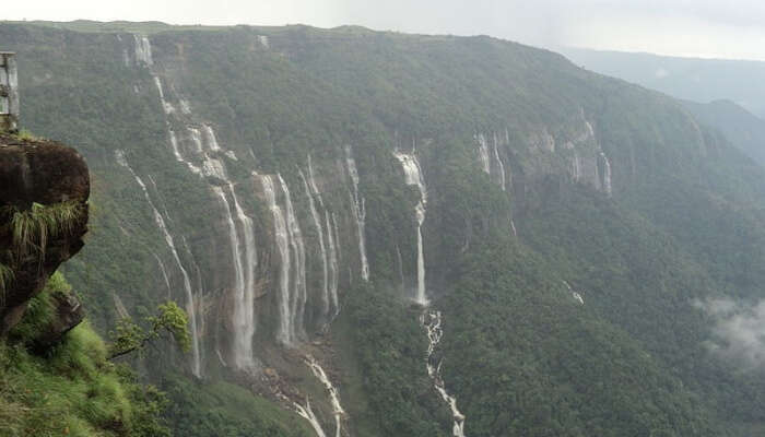 Seven Sisters Waterfall