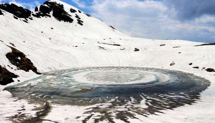 Bhrigu Lake, Himachal