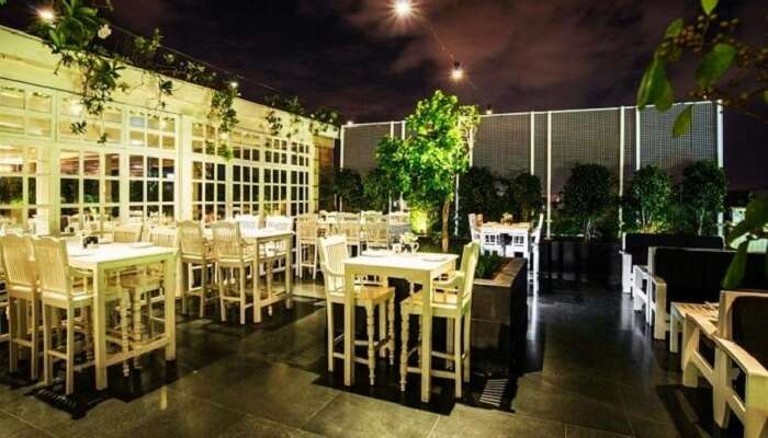 25 Romantic Restaurants In Bangalore For Your Trip In 2020