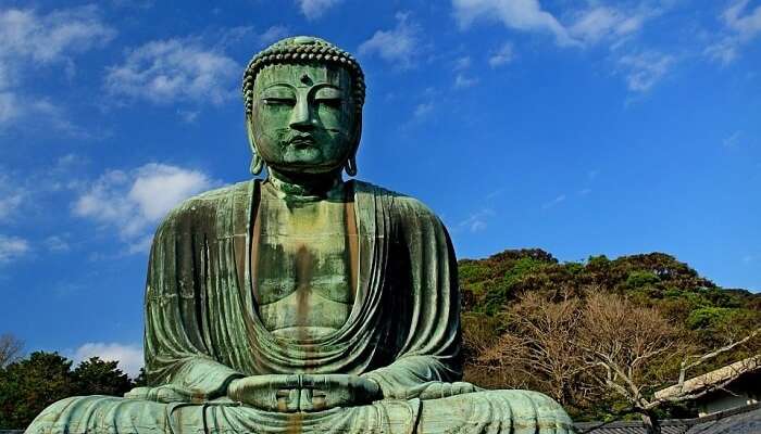 bronze buddha in kamakura