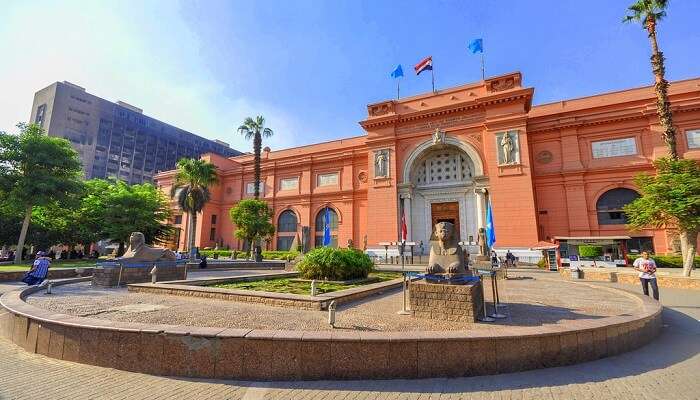Take a guided tour of Egyptian Museums