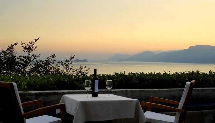 casa private hotel