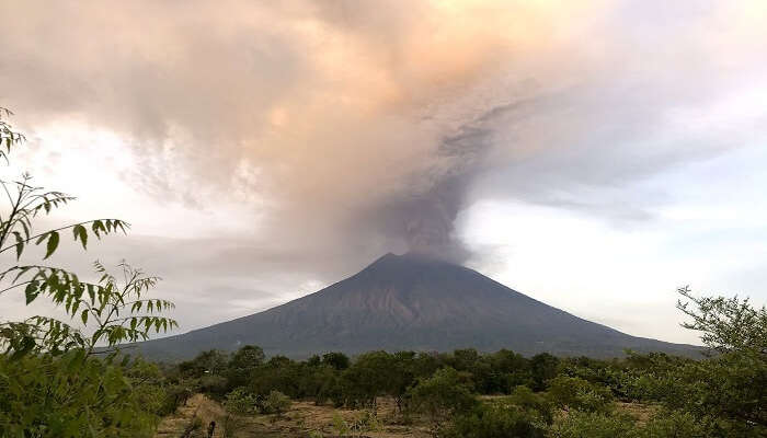 Mount_Agung