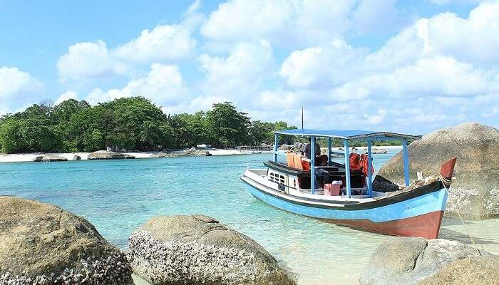 air manis beach sumatra