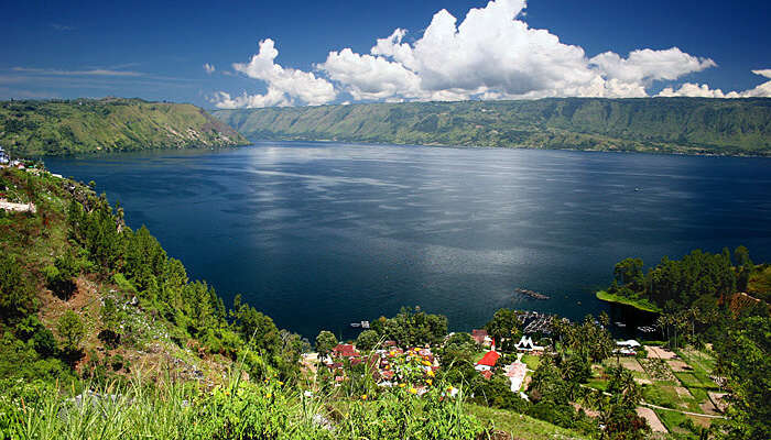 Largest volcanic lake