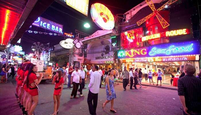 All About The Happening Patpong Night Market Of Thailand