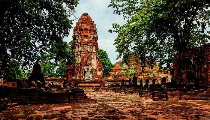 Frau Changwat Phra Nakhon Si Ayutthaya