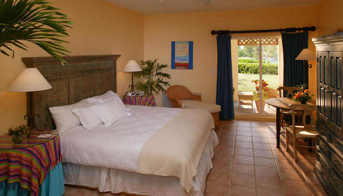 Pelican Bay Hotel
