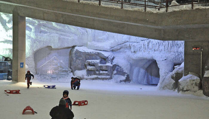 Ski Dubai in Dubai