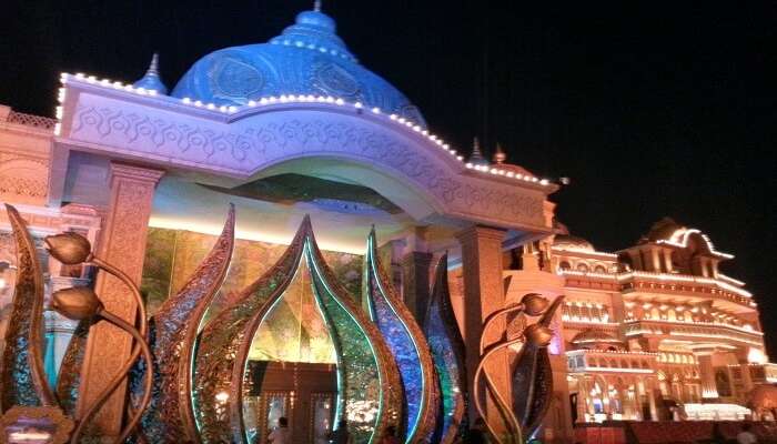 Front gate Kingdom of dreams