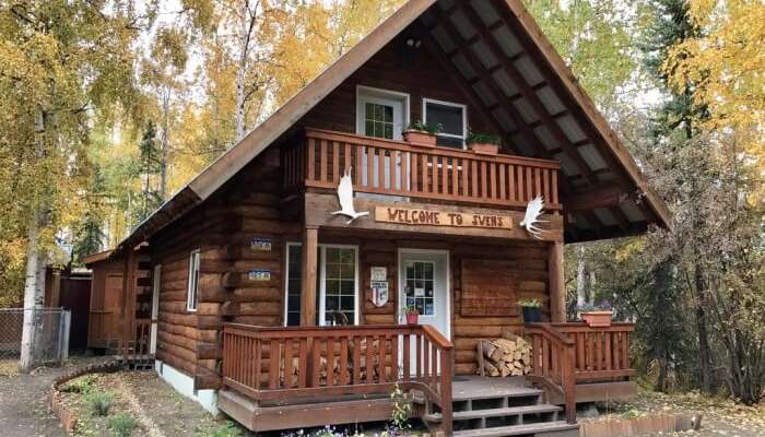 12 Hostels In Alaska For A Staycation That Fits Your Pocket