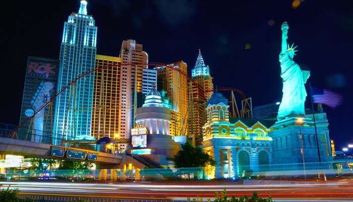 nightlife of vegas
