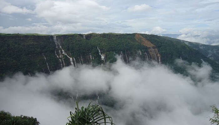 journey to the center of the earth in hindi 3gp journey to the center of the earth in hindi 3gp