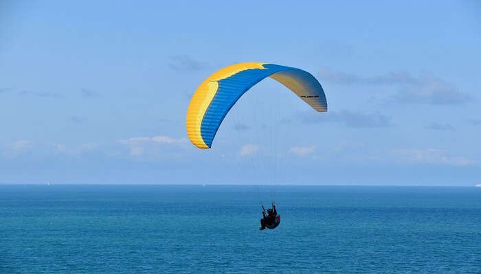 Paragliding