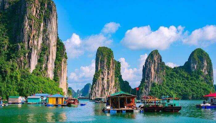 26 Places To Visit In April In World 2021 Tourist Attractions Sightseeing