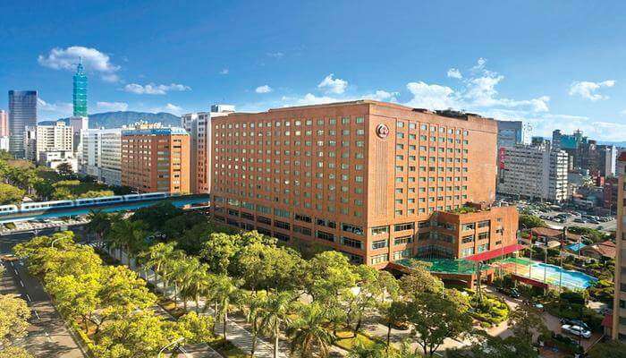 Howard Plaza Hotel