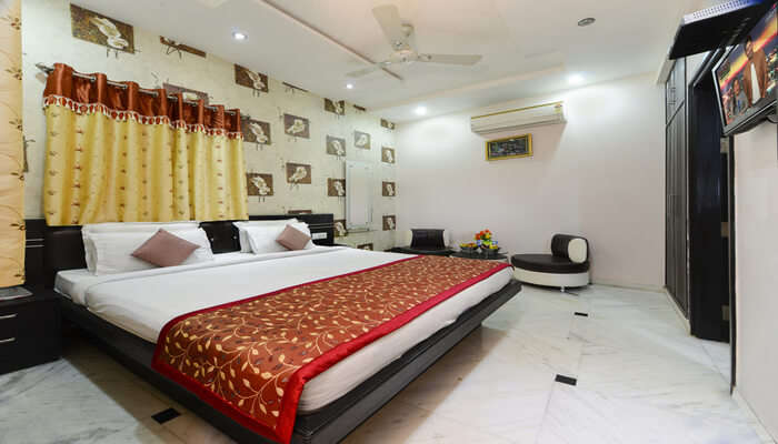 MD 9 Star Hotel