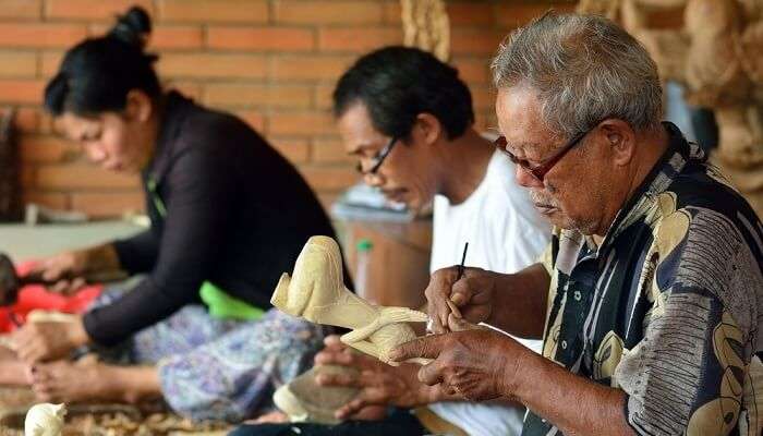 Woodcarvers Bali