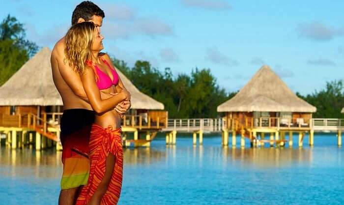 Couple on an extraordinary honeymoon in Seychelles
