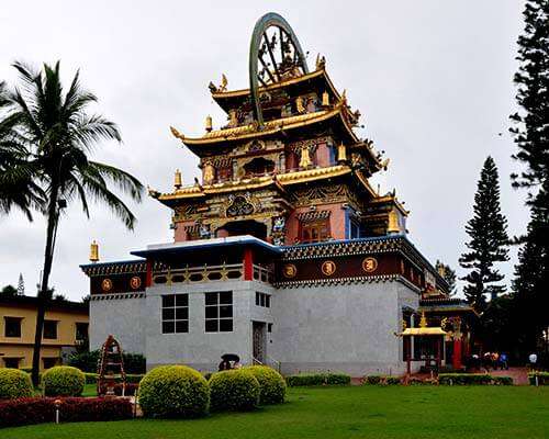 tourist places near by hampi