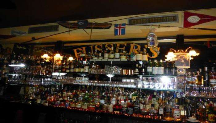  Pusser’ Cocktail Bar