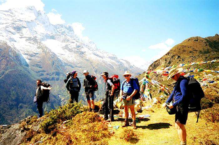 Sandakphu trek offers panoramic views of the lofty himalayan peaks
