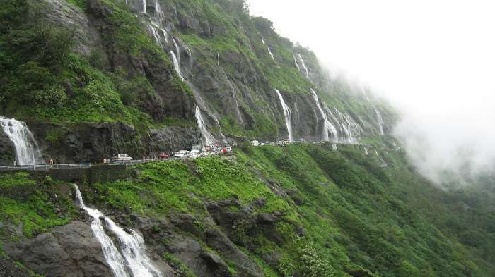 Malshej Ghat has green hills, romantic weather to stay connected with the nature.