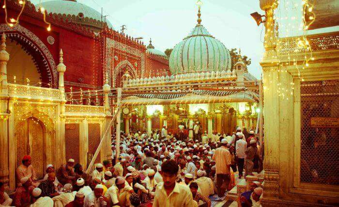 Hazrat Nizam-ud-din Dargah in Delhi