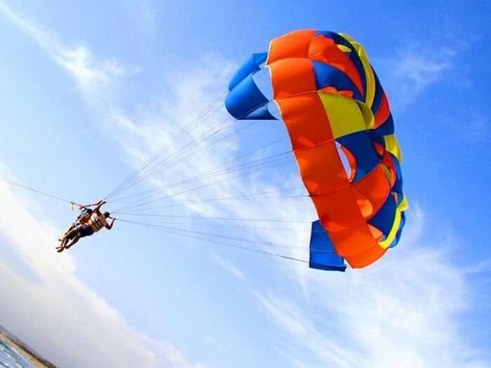 Indulge in parasailing in Goa for an amazing experience