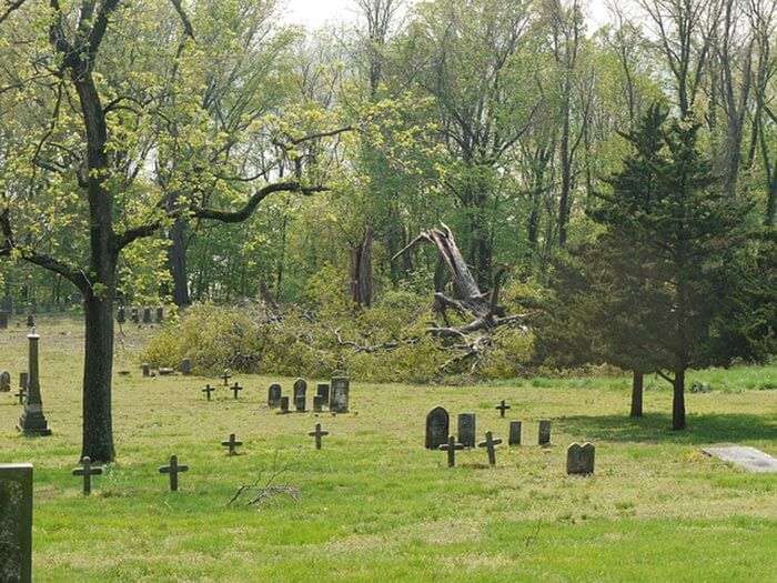 graveyard camping in Chile