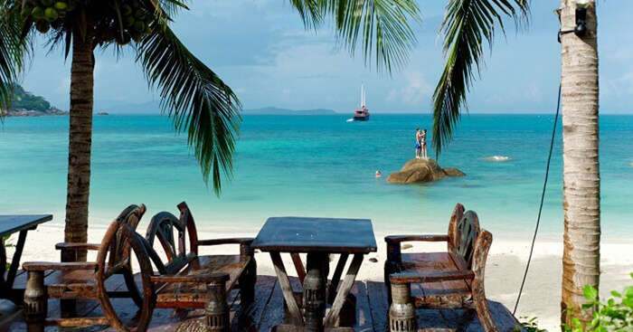 Beachside dining at the famous Rock Salt Restaurant on the Silver Beach