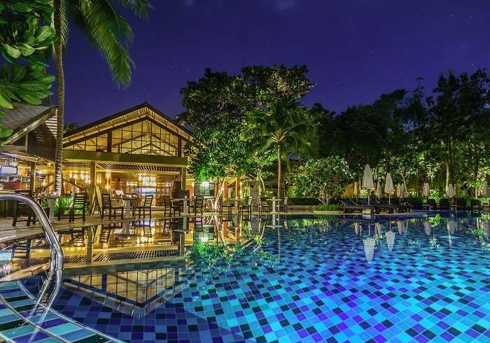 A night shot at the swimming pool of the chic Peace Resort on Bophut Beach