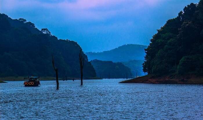 Boating in Periyar Lake is among the popular activities in Thekkady