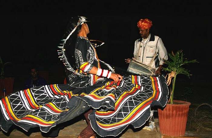 A cultural folk performance at the Thar Vilas