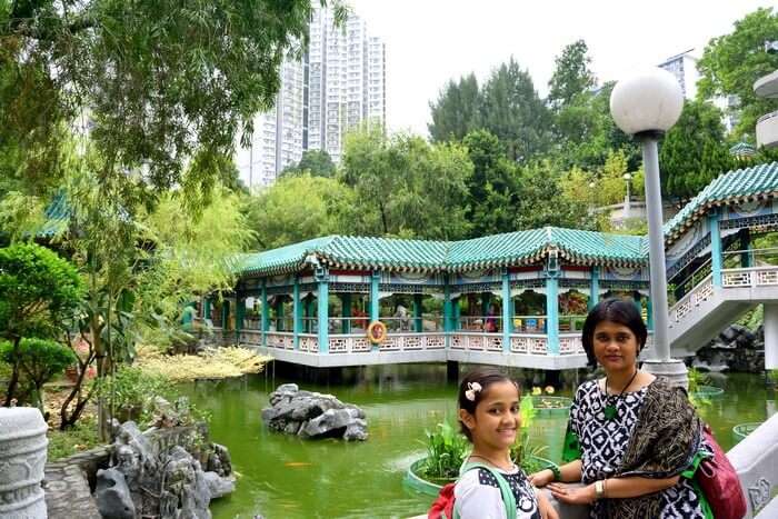 Samika and her mother while sightseeing in Hong Kong