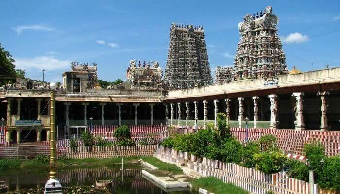 Kothandaramaswamy Temple, the temple with a pond in Rameshwaram