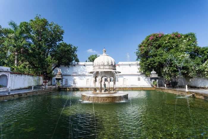 The lotus pool at Saheliyon Ki Bari makes it a popular place to visit in Udaipur