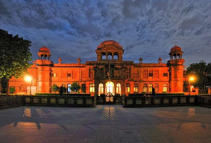 The graceful red sandstone Laxmi Niwas Palace that is one of the best places to see in Bikaner