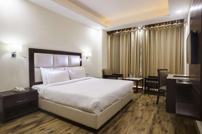 Fully equipped room of Snow Valley Resort in Shimla