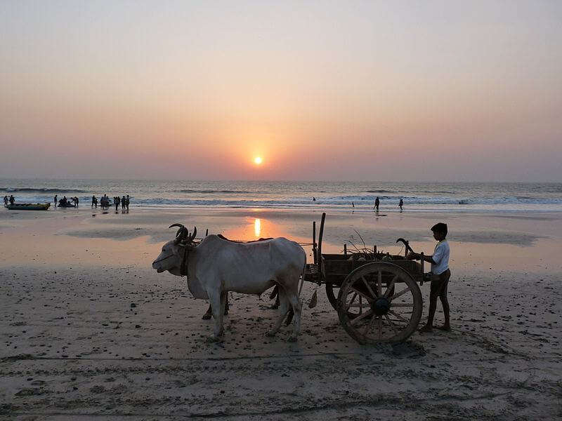 800px-Kashid_Beach_sunset